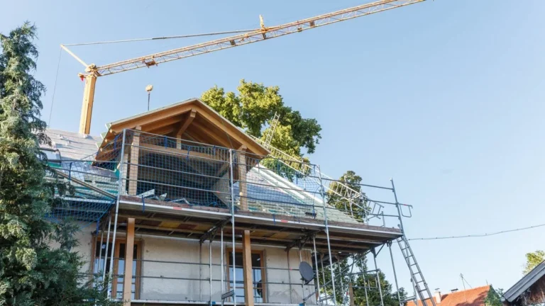 Altbau-Einfamilienhaus in Deutschland – Sanierungspflicht durch GEG und EU-Gebäuderichtlinie